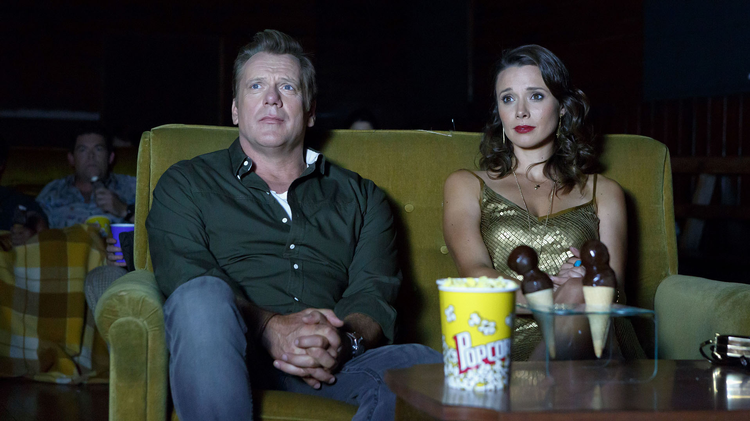 800 Words Trailer image