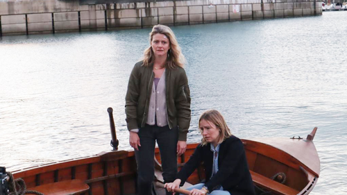 SisterS - Every Time the Sun Comes Up, I'm in Trouble