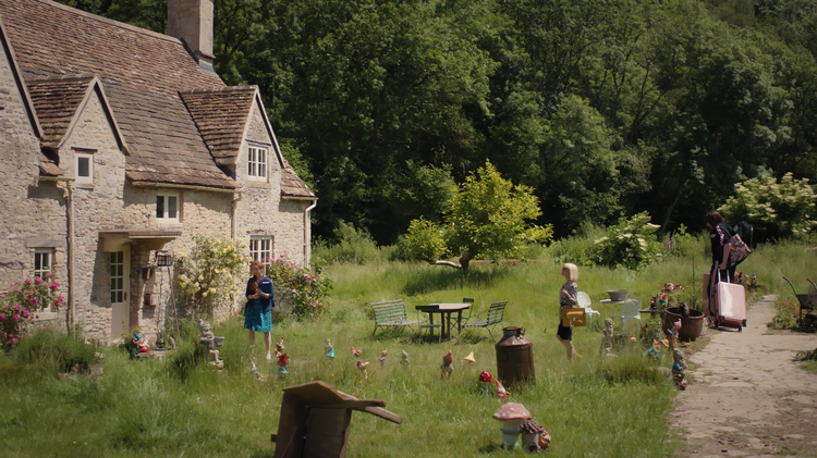 Agatha Raisin Trailer image