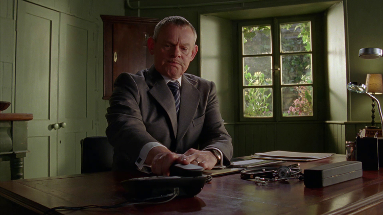 Doc Martin Trailer image