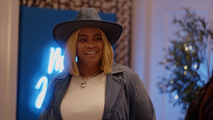 Deb's House Season 2 TRAILER image